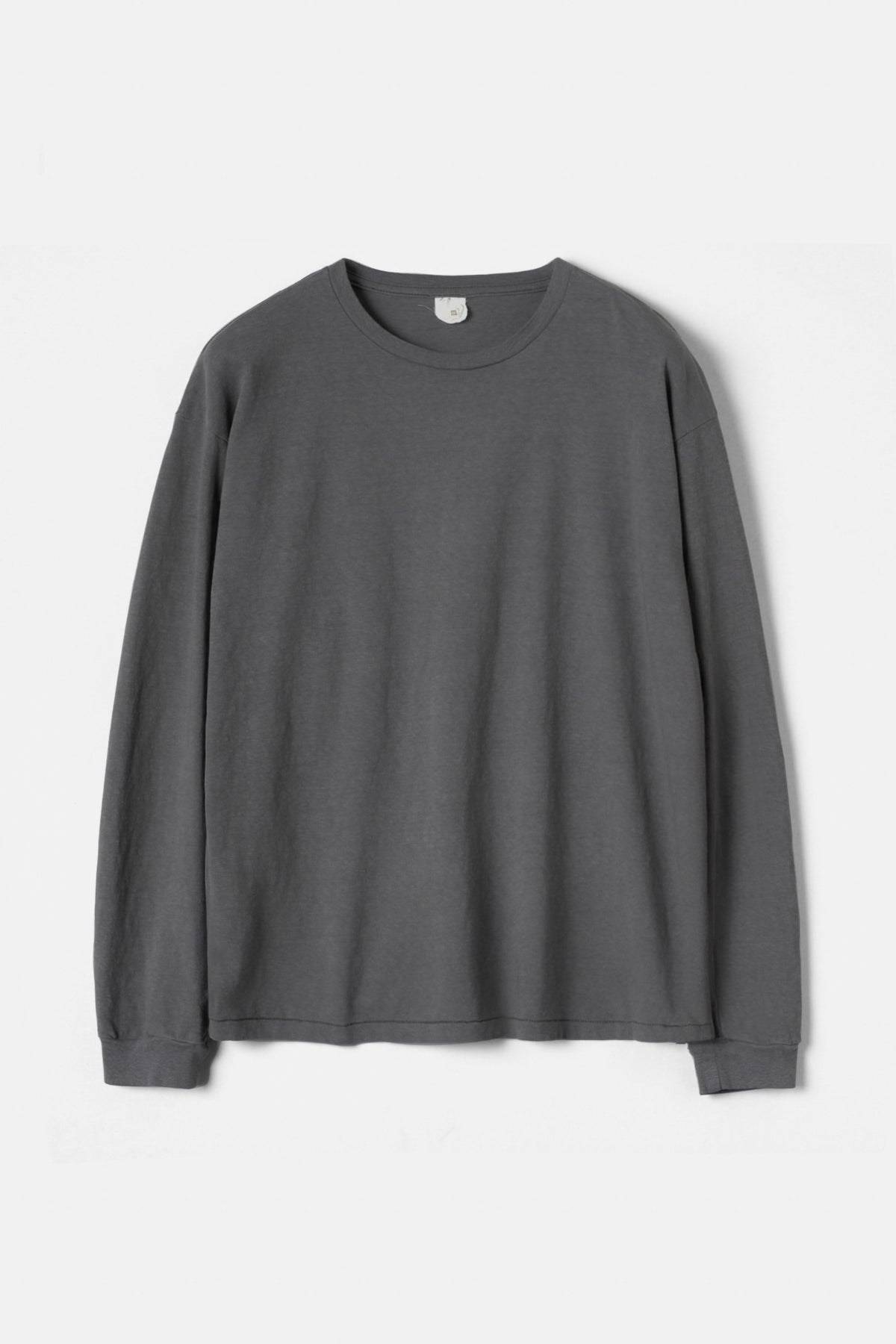 Faded Blank Long-Sleeve Tee Inspired by the '60s and '70s / Charcoal Grey