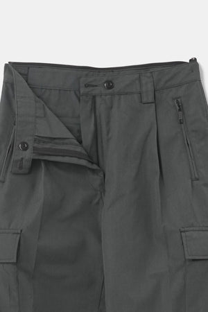 
                  
                    Unknown #231156 / Field Cargo Trousers #2
                  
                