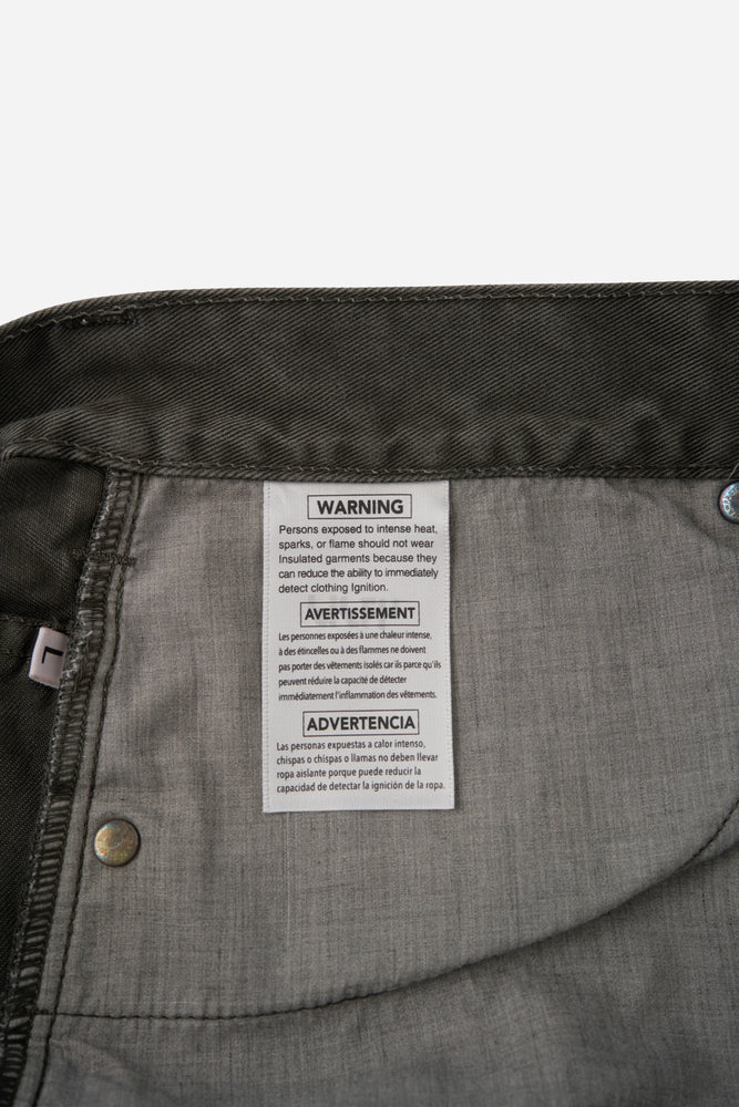 
                  
                    92' Loose-Fit Faded Shorts / Smoky Gray
                  
                