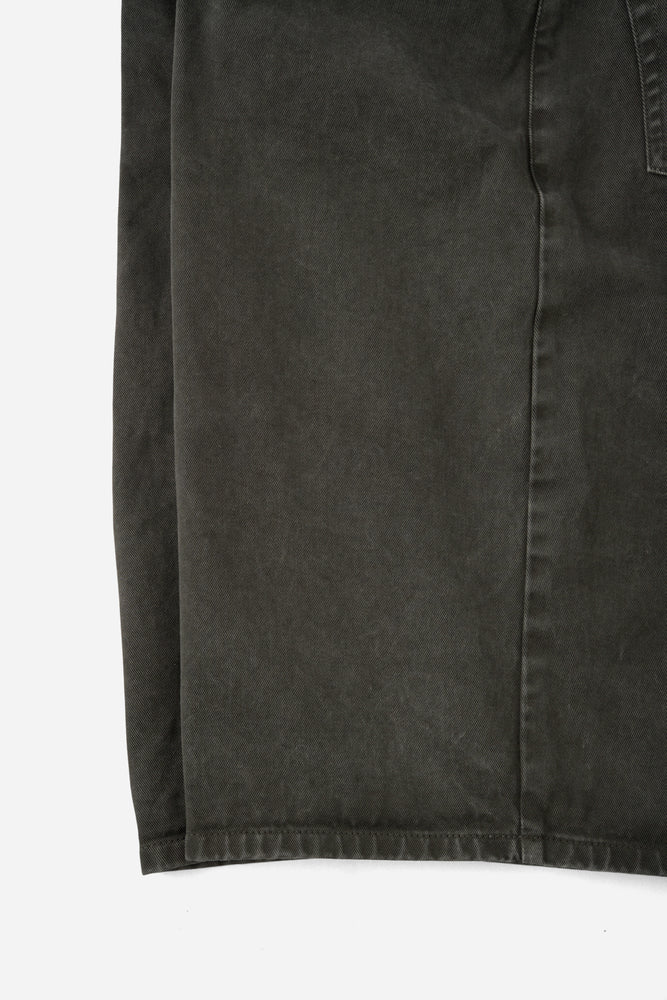 
                  
                    92' Loose-Fit Faded Shorts / Smoky Gray
                  
                