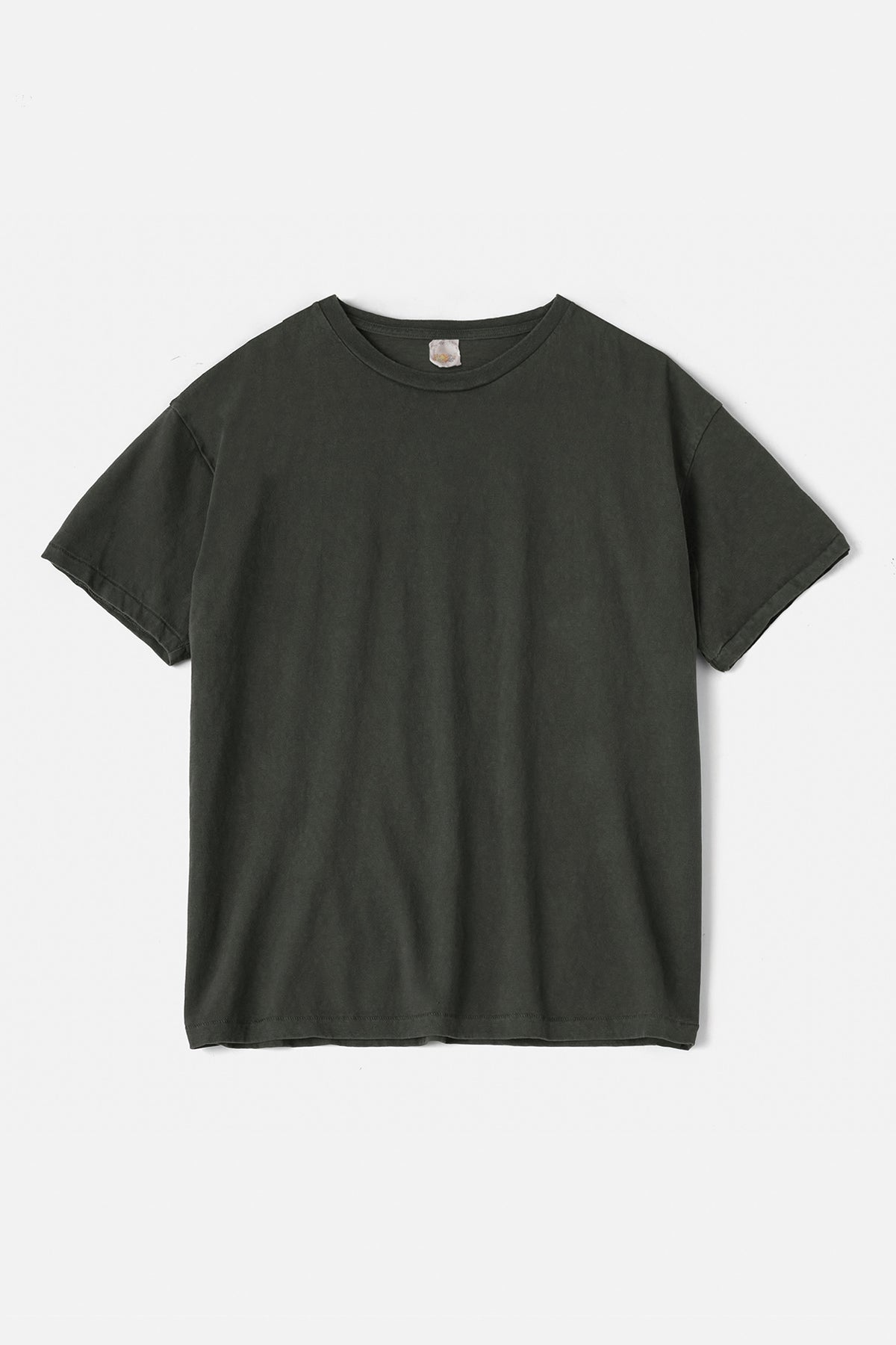 Faded Blank S/S tee inspired by the ’60s and ’70s / Olive Grey