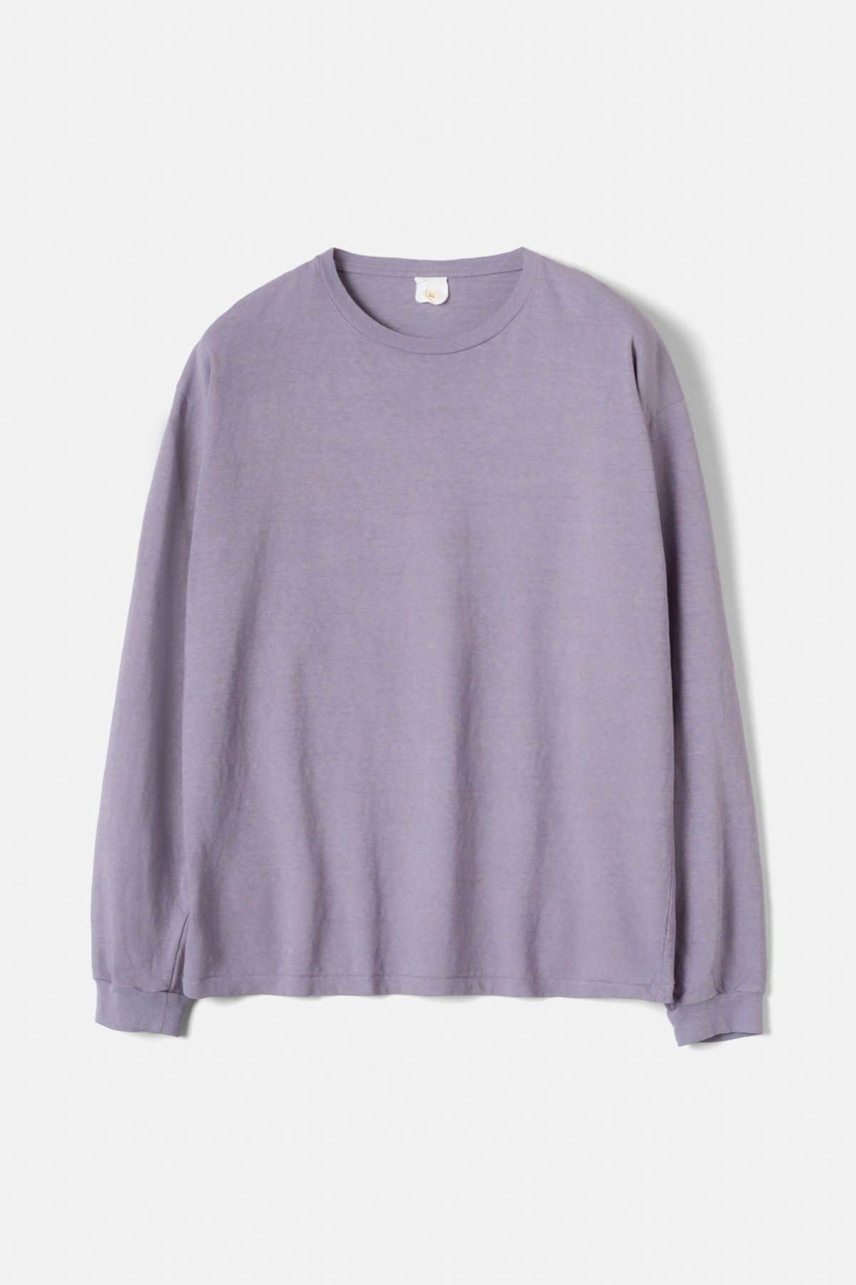 Faded Blank L/S tee inspired by the ’60s and ’70s / Soft Violet